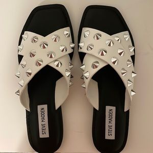 Steve Madden stuffed flats- never worn